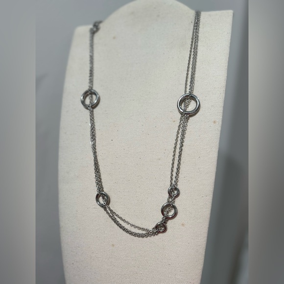 Lia Sophia vintage 32” non tarnish silver “Inner Circle” triple chain necklace - Picture 2 of 4